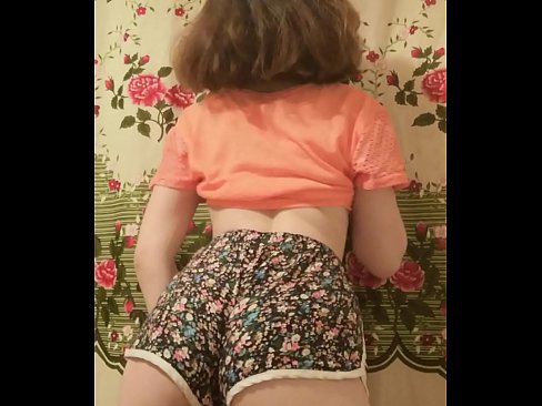 ❤️ Nena jove sexy despullant-se els pantalons curts davant la càmera Porno anal al ca.pornsos-com.ru ❌❤